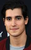 Henry Zaga