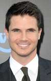 Robbie Amell