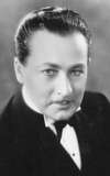 Leslie Perrins