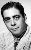 Robert Strauss
