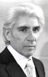 Frank Finlay