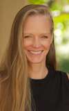 Suzy Amis
