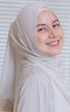 Lisa Surihani