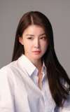 Lee Si-young