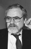 Alan J. Pakula