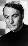 Robert Loggia