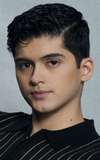 Max Pelayo