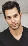 Skylar Astin