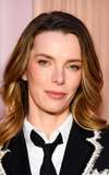 Betty Gilpin