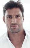 Manu Bennett