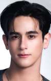 พชร ธนากูลวุฒิพร
