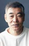 Akira Emoto